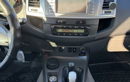 Toyota Hilux VII, 2012 год, 2 600 000 рублей, 10 фотография