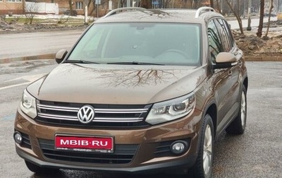 Volkswagen Tiguan I, 2015 год, 1 950 000 рублей, 1 фотография