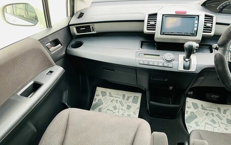 Honda Freed I, 2012 год, 1 429 000 рублей, 15 фотография