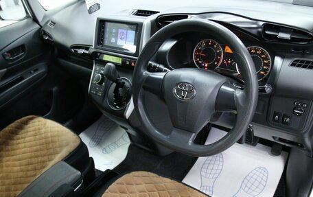 Toyota Wish II, 2009 год, 1 333 000 рублей, 15 фотография