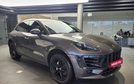 Porsche Macan I рестайлинг, 2015 год, 3 274 000 рублей, 3 фотография