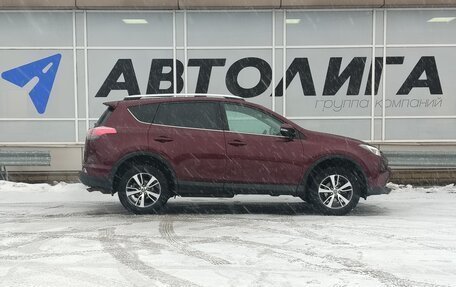 Toyota RAV4, 2017 год, 2 196 000 рублей, 3 фотография