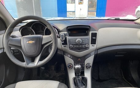 Chevrolet Cruze II, 2011 год, 620 000 рублей, 9 фотография