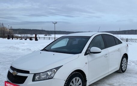 Chevrolet Cruze II, 2011 год, 620 000 рублей, 2 фотография