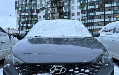 Hyundai Solaris II рестайлинг, 2021 год, 1 700 000 рублей, 1 фотография