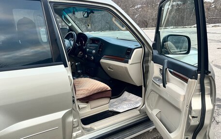 Mitsubishi Pajero IV, 2007 год, 1 550 000 рублей, 11 фотография