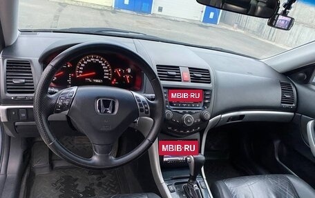 Honda Accord VII рестайлинг, 2004 год, 1 000 000 рублей, 13 фотография