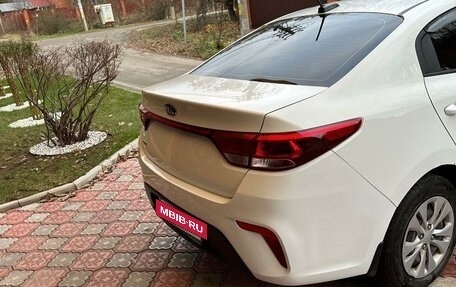 KIA Rio IV, 2018 год, 1 070 000 рублей, 3 фотография