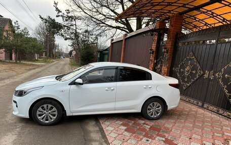 KIA Rio IV, 2018 год, 1 070 000 рублей, 15 фотография