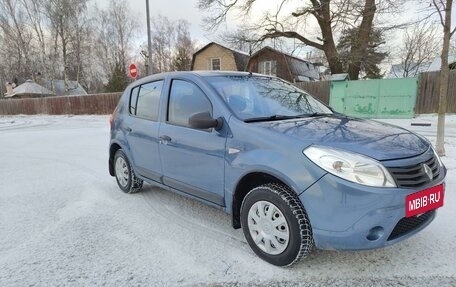 Renault Sandero I, 2012 год, 600 000 рублей, 2 фотография