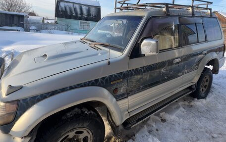 Mitsubishi Pajero III рестайлинг, 1996 год, 400 000 рублей, 23 фотография