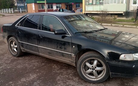 Audi A8, 1995 год, 400 000 рублей, 1 фотография