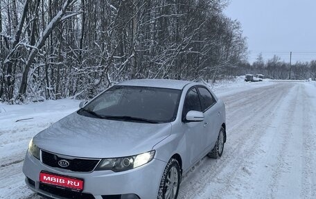 KIA Cerato III, 2011 год, 750 000 рублей, 1 фотография