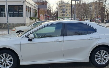 Toyota Camry, 2018 год, 3 050 000 рублей, 2 фотография