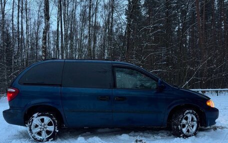 Chrysler Voyager IV, 2001 год, 2 фотография