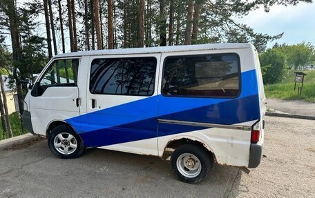 Mazda Bongo IV, 2001 год, 260 000 рублей, 2 фотография