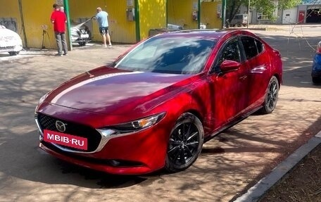 Mazda 3, 2021 год, 1 990 000 рублей, 4 фотография