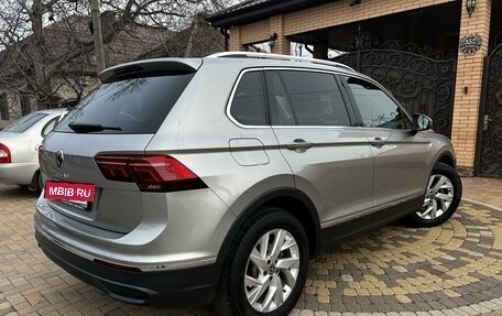 Volkswagen Tiguan II, 2021 год, 2 890 000 рублей, 8 фотография