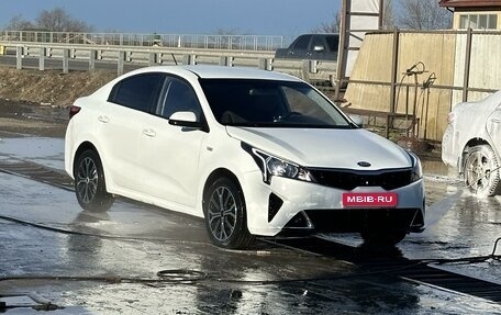 KIA Rio IV, 2017 год, 1 070 000 рублей, 3 фотография