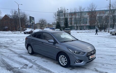 Hyundai Solaris II рестайлинг, 2017 год, 1 200 000 рублей, 3 фотография