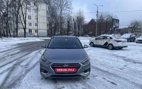 Hyundai Solaris II рестайлинг, 2017 год, 1 200 000 рублей, 2 фотография