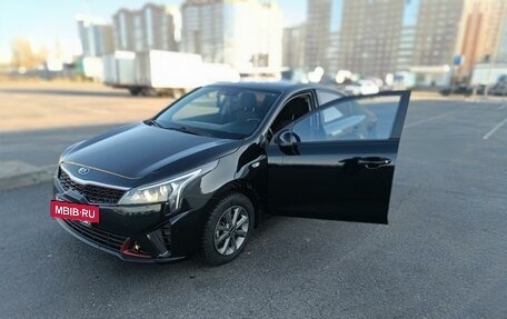 KIA Rio IV, 2021 год, 1 800 000 рублей, 2 фотография