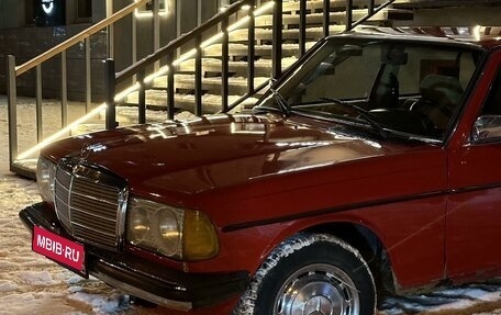 Mercedes-Benz W123, 1981 год, 500 000 рублей, 1 фотография