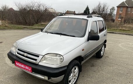 Chevrolet Niva I рестайлинг, 2005 год, 410 000 рублей, 1 фотография