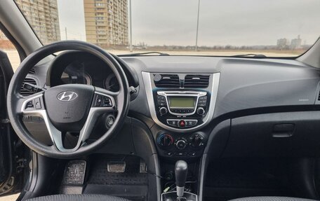 Hyundai Solaris II рестайлинг, 2011 год, 790 000 рублей, 8 фотография