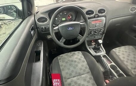 Ford Focus II рестайлинг, 2005 год, 200 000 рублей, 13 фотография