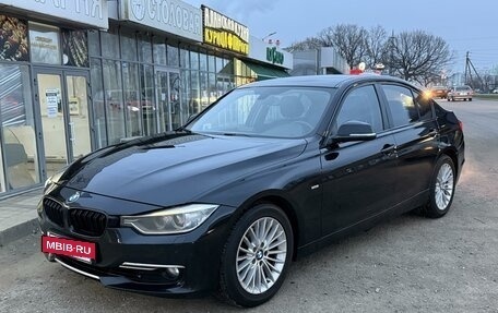 BMW 3 серия, 2012 год, 1 490 000 рублей, 11 фотография