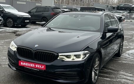 BMW 5 серия, 2019 год, 4 990 000 рублей, 7 фотография