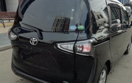 Toyota Sienta II, 2018 год, 1 670 000 рублей, 18 фотография