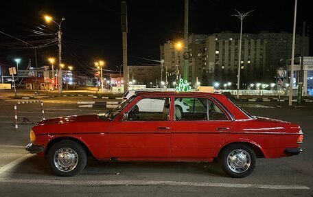 Mercedes-Benz W123, 1981 год, 500 000 рублей, 2 фотография