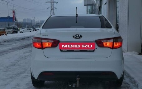 KIA Rio III рестайлинг, 2013 год, 750 000 рублей, 2 фотография