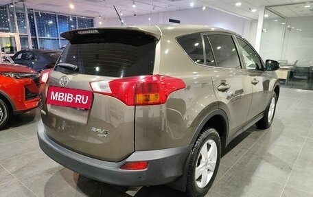 Toyota RAV4, 2013 год, 1 899 000 рублей, 5 фотография