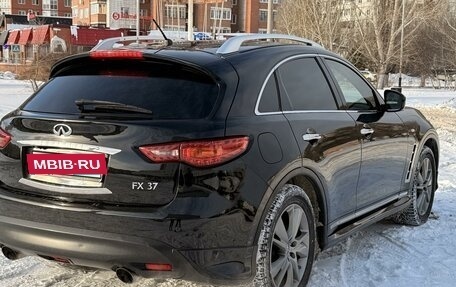 Infiniti FX II, 2012 год, 2 600 000 рублей, 12 фотография