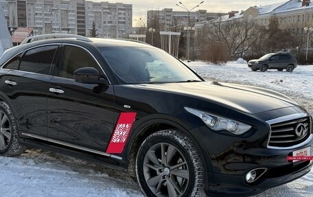 Infiniti FX II, 2012 год, 2 600 000 рублей, 18 фотография