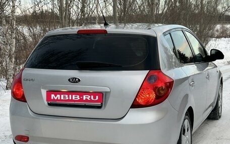 KIA cee'd I рестайлинг, 2009 год, 700 000 рублей, 4 фотография