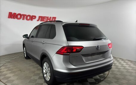 Volkswagen Tiguan II, 2019 год, 2 245 000 рублей, 4 фотография