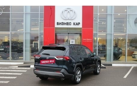 Toyota RAV4, 2020 год, 2 875 000 рублей, 5 фотография