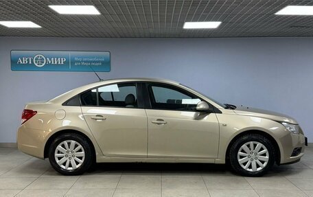 Chevrolet Cruze II, 2010 год, 899 000 рублей, 8 фотография