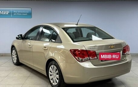 Chevrolet Cruze II, 2010 год, 899 000 рублей, 5 фотография