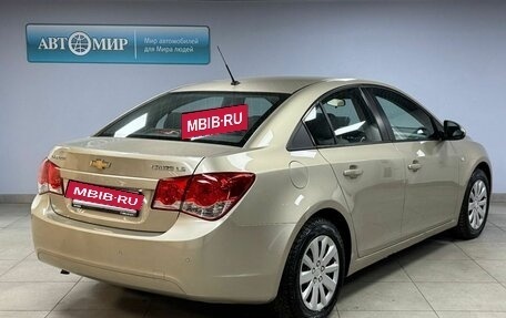 Chevrolet Cruze II, 2010 год, 899 000 рублей, 7 фотография