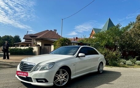 Mercedes-Benz E-Класс, 2011 год, 1 600 000 рублей, 3 фотография