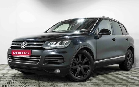 Volkswagen Touareg III, 2011 год, 1 699 000 рублей, 2 фотография