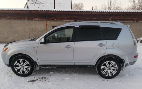 Mitsubishi Outlander III рестайлинг 3, 2007 год, 1 435 000 рублей, 10 фотография