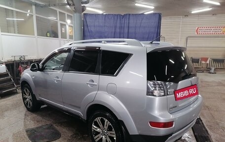 Mitsubishi Outlander III рестайлинг 3, 2007 год, 1 435 000 рублей, 3 фотография