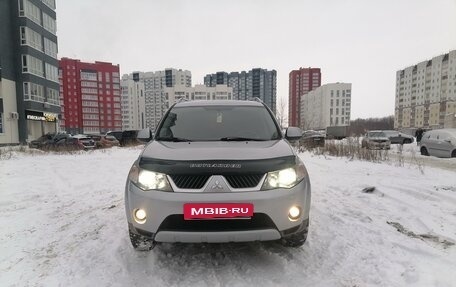 Mitsubishi Outlander III рестайлинг 3, 2007 год, 1 435 000 рублей, 18 фотография