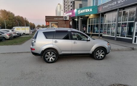 Mitsubishi Outlander III рестайлинг 3, 2007 год, 1 435 000 рублей, 28 фотография